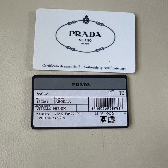 Excellent condition Prada handbag - Picture 3 of 4